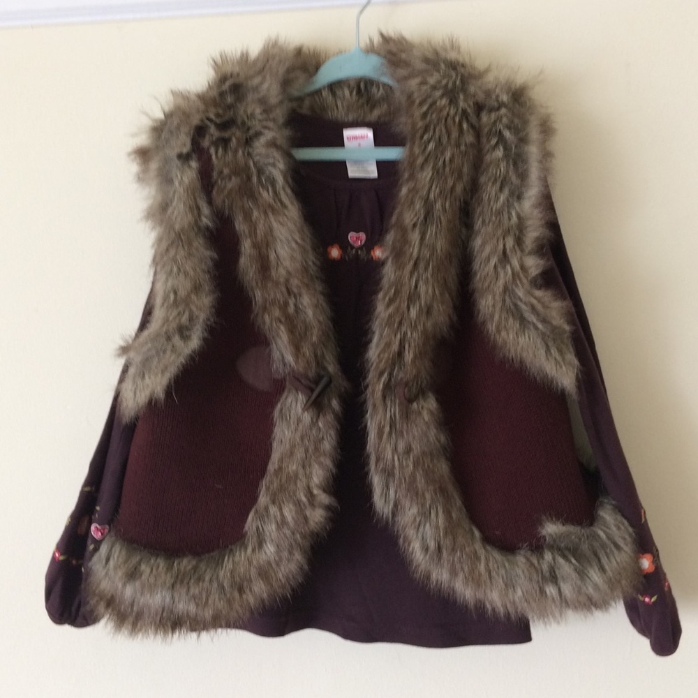 Girls Reversible faux fur sweater vest